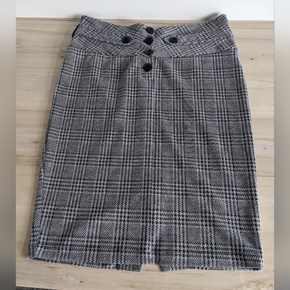 Charlotte Russe size M black white gingham/houndstooth pencil bodycon sskirt